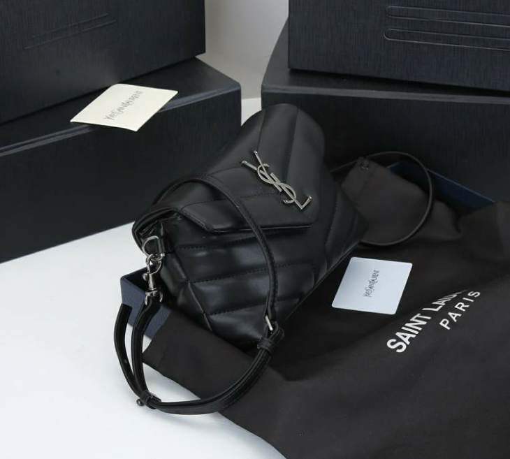 Picture of Saint Laurent Handbags _SKUfw167170801fw